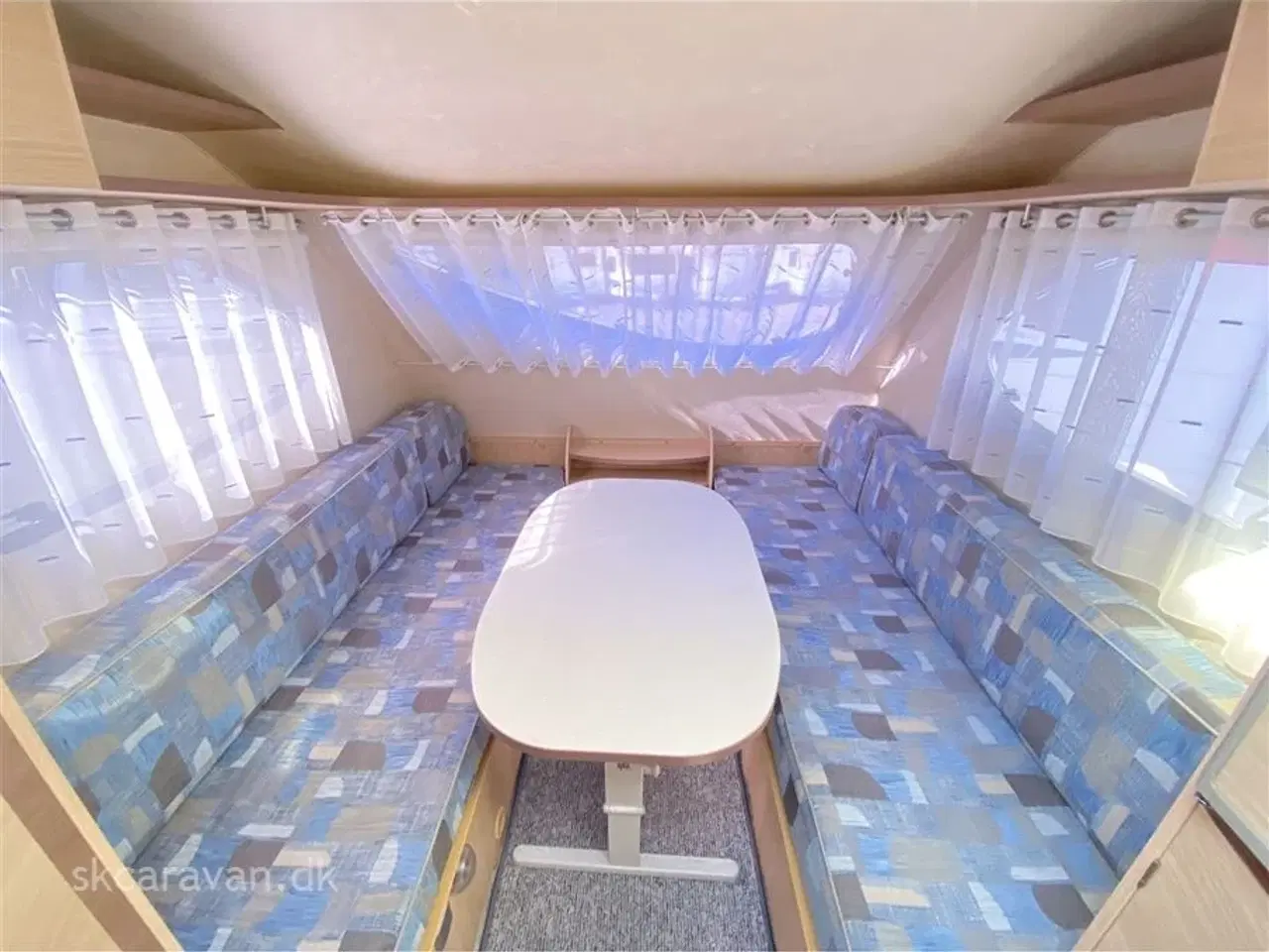 Billede 4 - 2009 - Adria Action 361 PH   MEGET Pæn og velholdt campingvogn