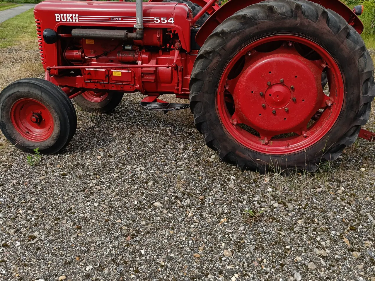 Billede 8 - Bukh 554  Traktor