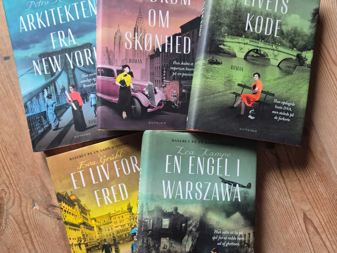 Billede 1 - Romaner om "Historiens enestående kvinder "