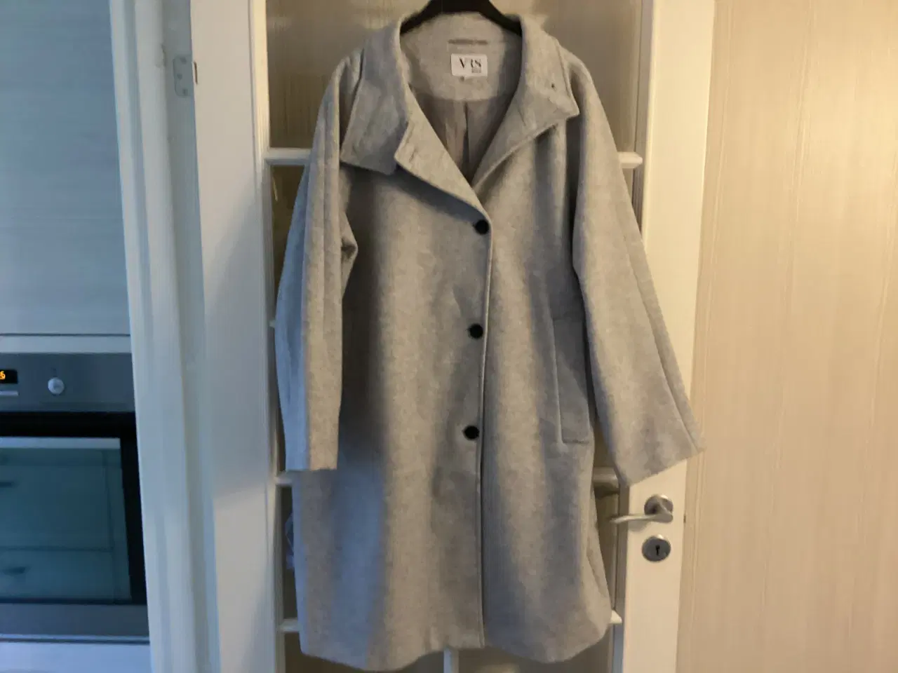 Billede 1 - Ny uldfrakke str L (stor i str) 175 kr 