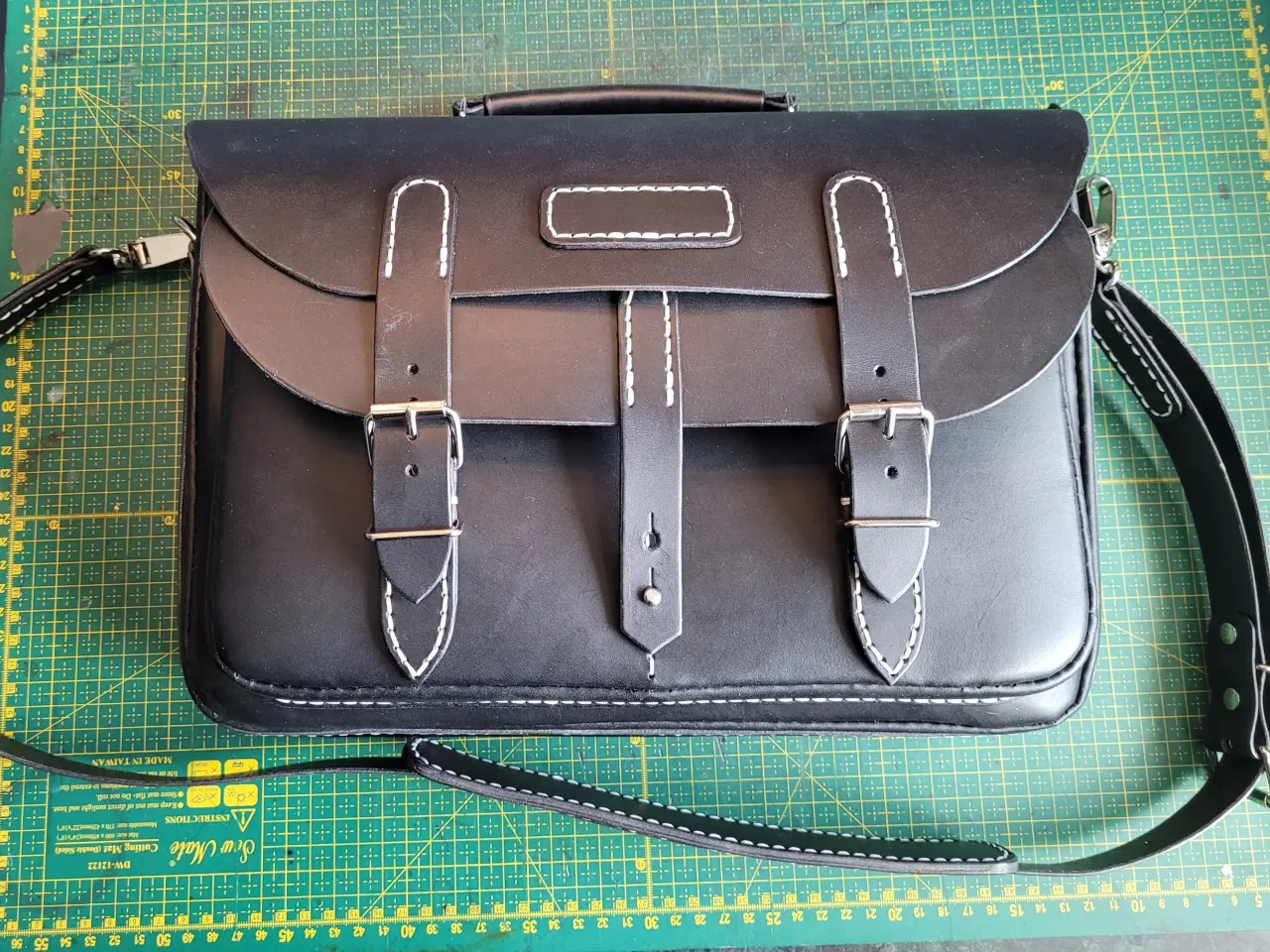 Billede 2 - Ny håndsyet lædertaske