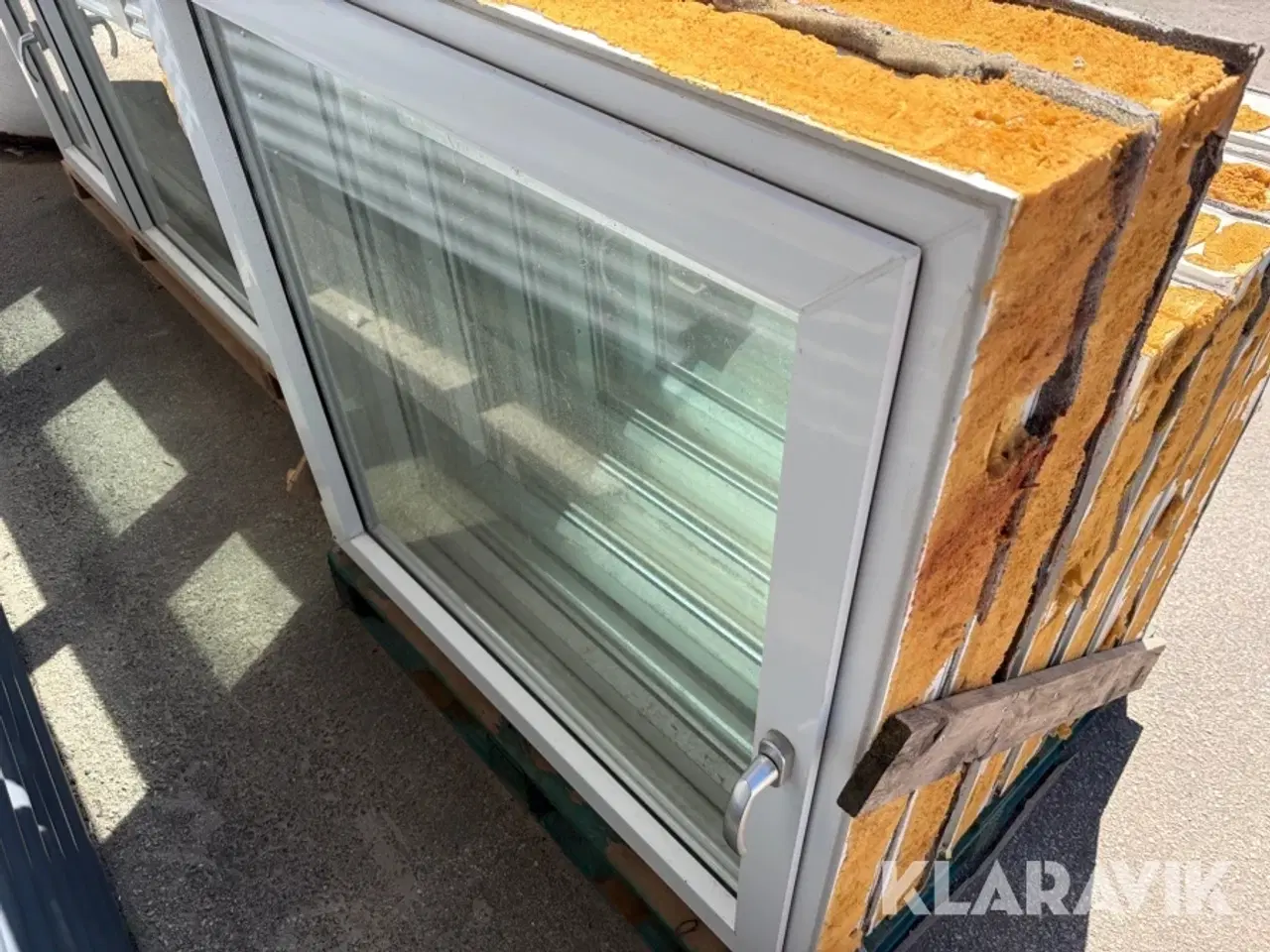 Billede 8 - Vinduer og døre plast 16 styk