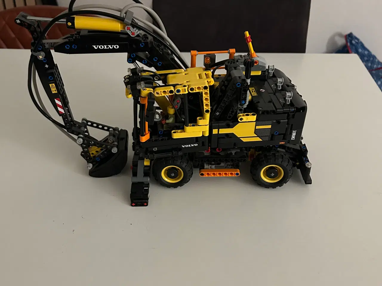 Billede 1 - Lego technic gravemaskine