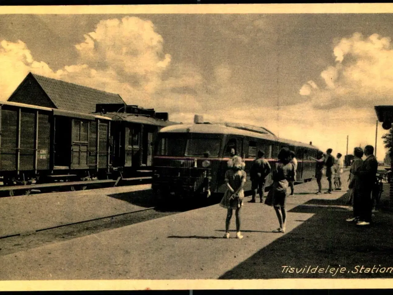 Billede 1 - Tisvildeleje -  Stationen - Rudolf Olsen 5115 - Ubrugt