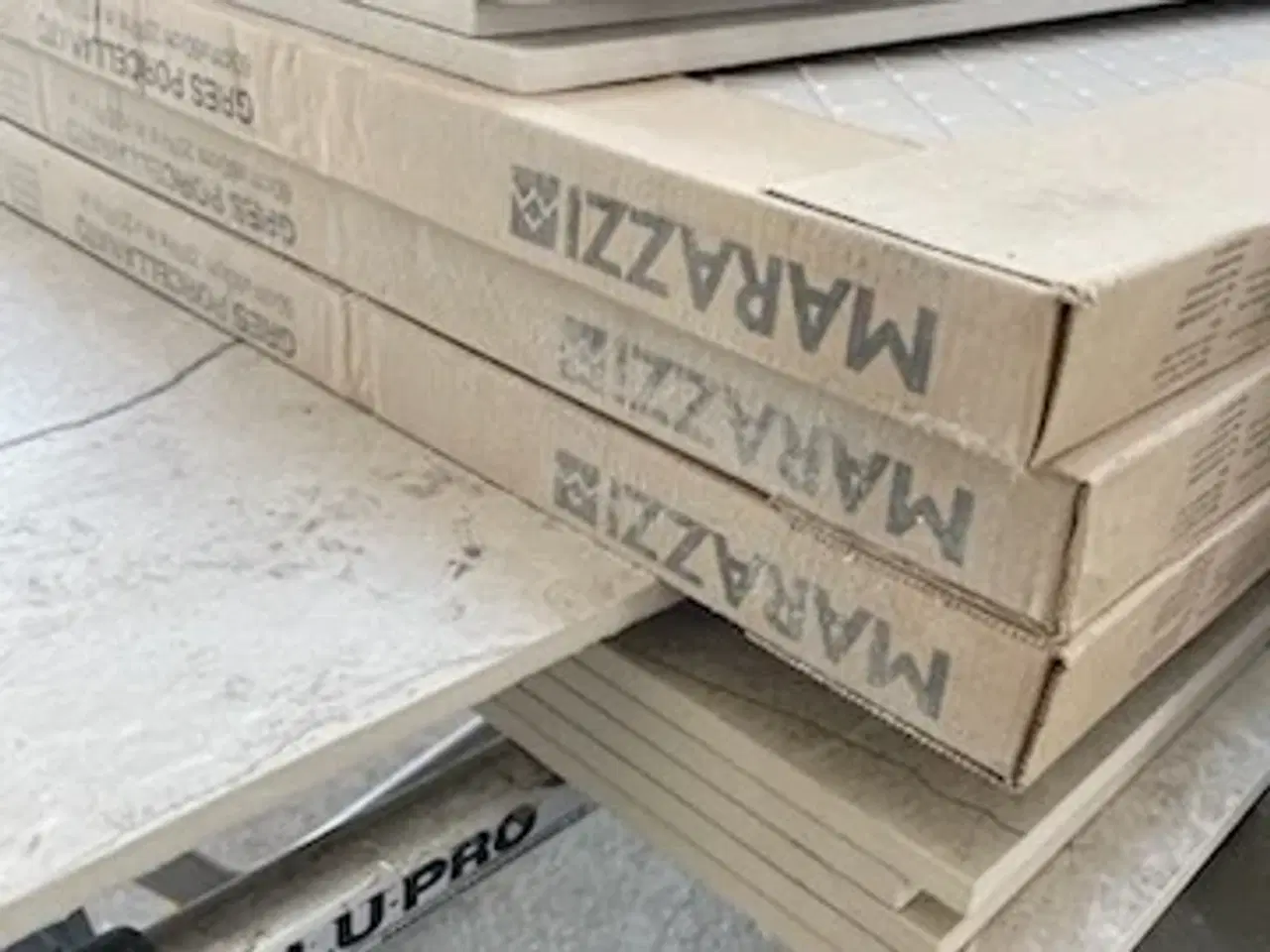 Billede 4 - Smukke Italienske fliser - rest 