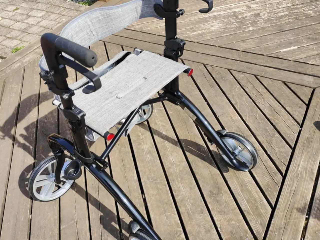 Billede 2 - Rollator letvægt som ny