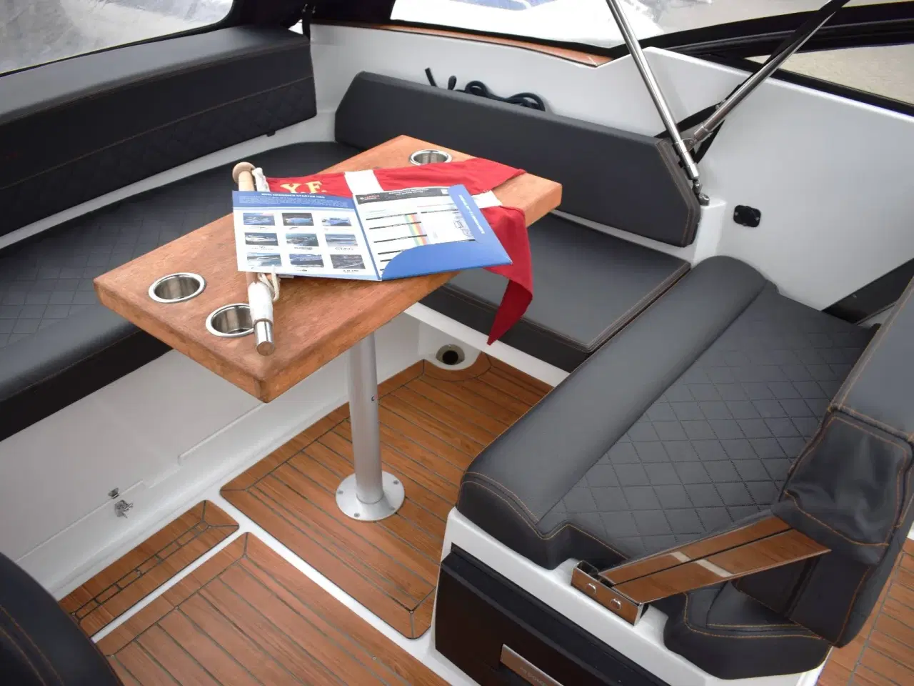 Billede 7 - Coaster 600 BR m/100 HK Yamaha og udstyr