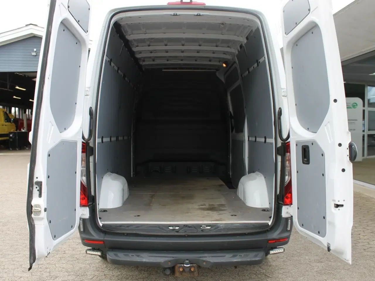 Billede 9 - Mercedes Sprinter 319 3,0 CDi A2 Kassevogn aut. RWD