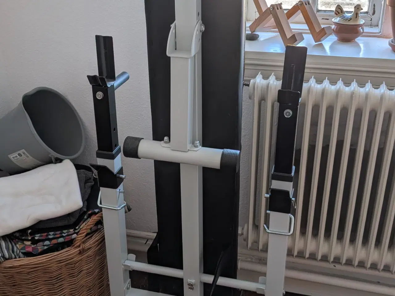 Billede 2 - Træningsbænk med stang, og vægte