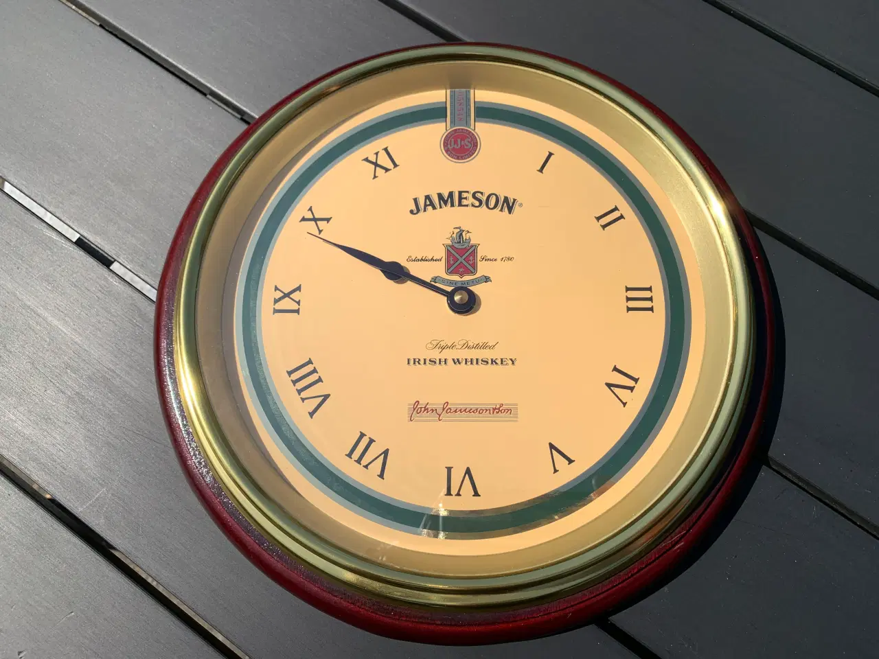 Billede 1 - Jameson Whiskey vægur til hjemmebaren