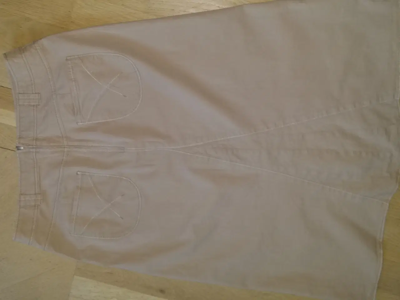 Billede 3 - Nederdel 