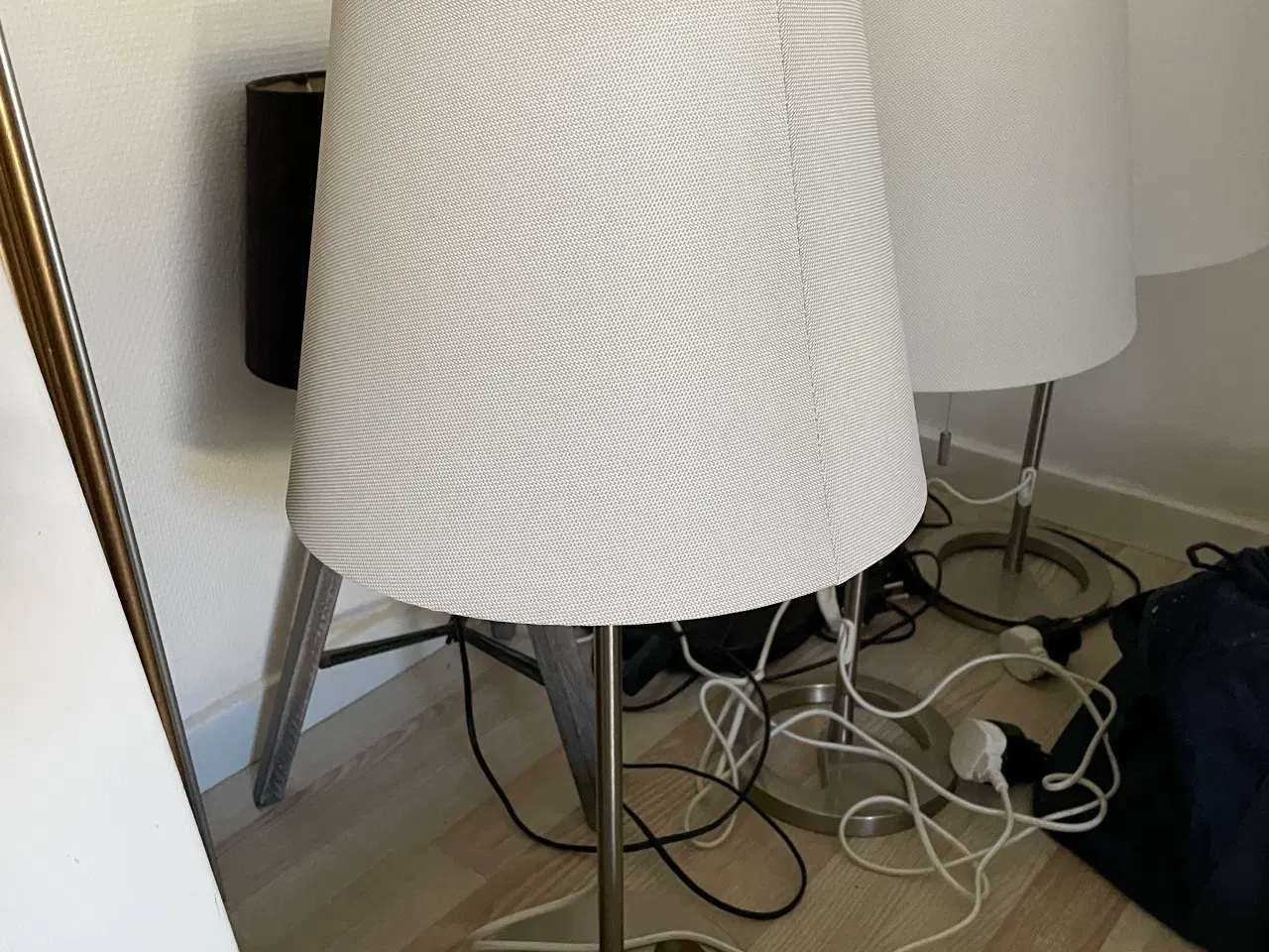 Billede 4 - IKEA lamper samt akryl på lærred