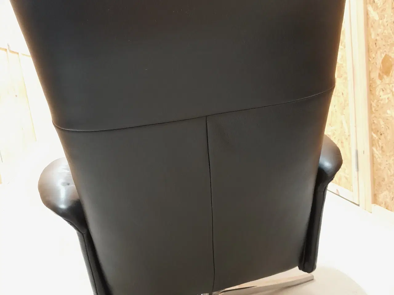 Billede 4 - Læderlænestol med skammel