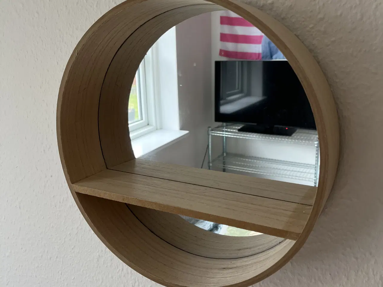 Billede 2 - Hylde med spejl