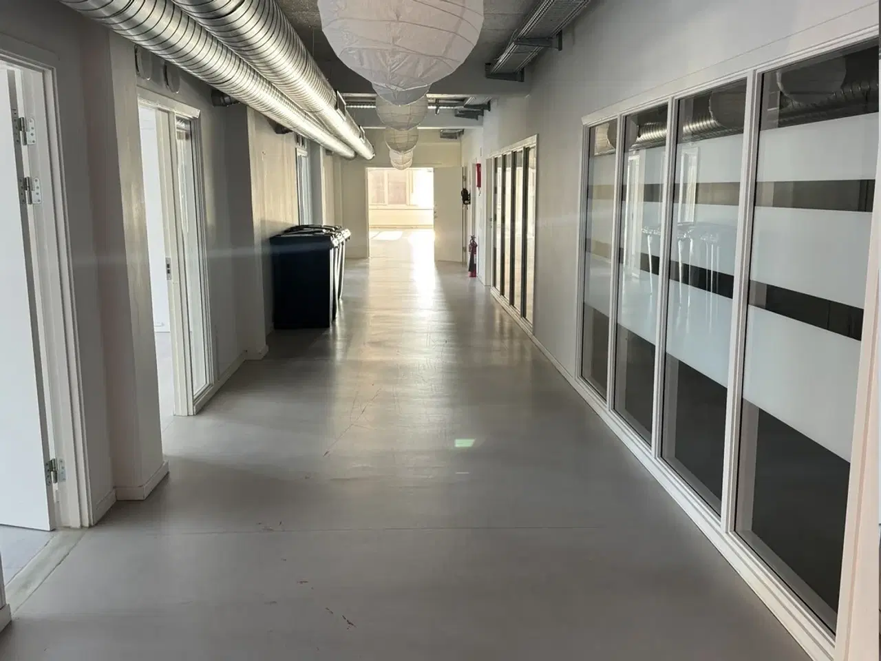 Billede 4 - Lejemål fra 20m2- 100m2 med Fælles te køkken og toiletter.