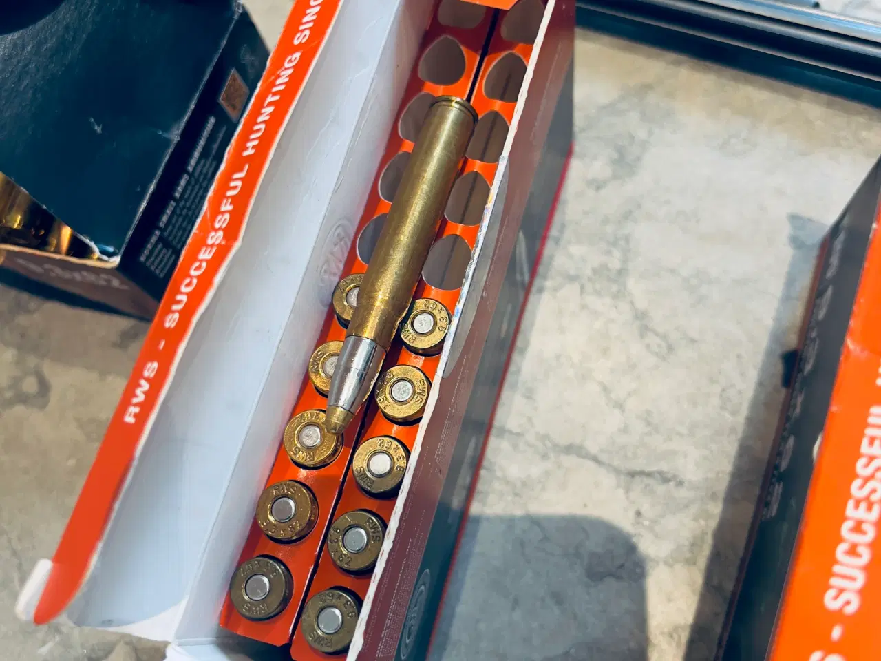 Billede 6 - Blaser R8, løb 9,3-62 fluted - m. ammonition