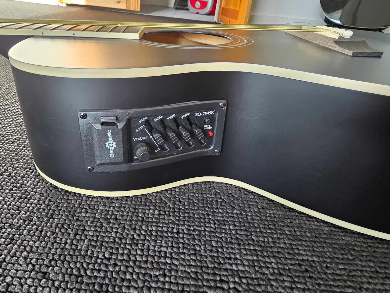 Billede 2 - Perfekt begynder-guitar med pickup🎸