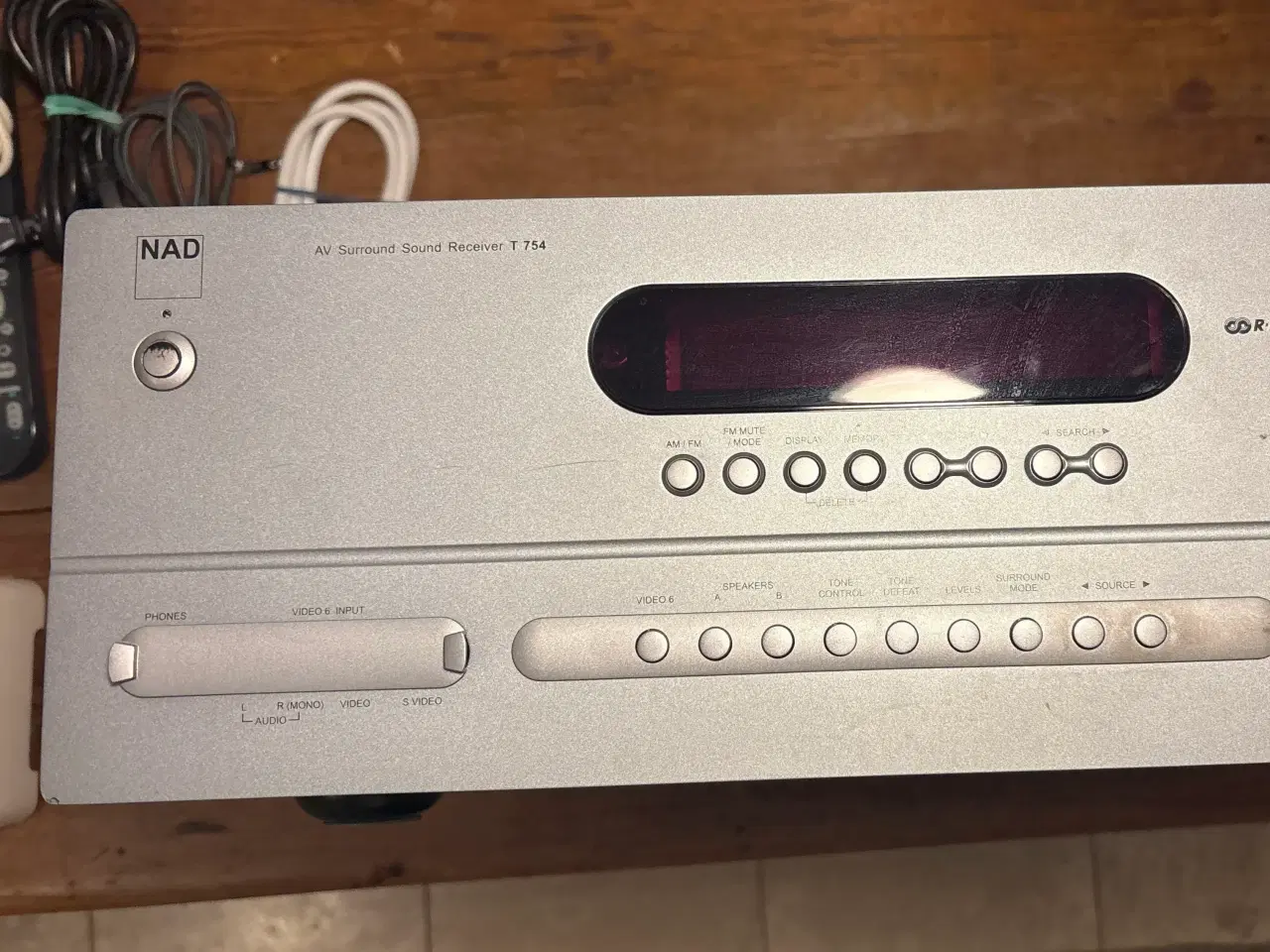 Billede 2 - Surround receiver, NAD T754