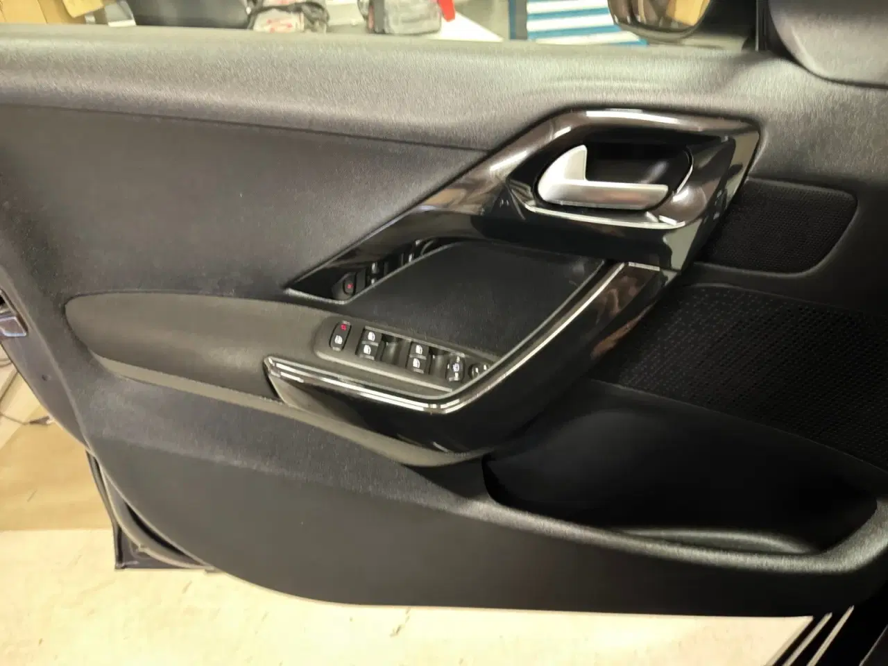 Billede 13 - Peugeot 208 1,6 BlueHDi 100 Allure Sky