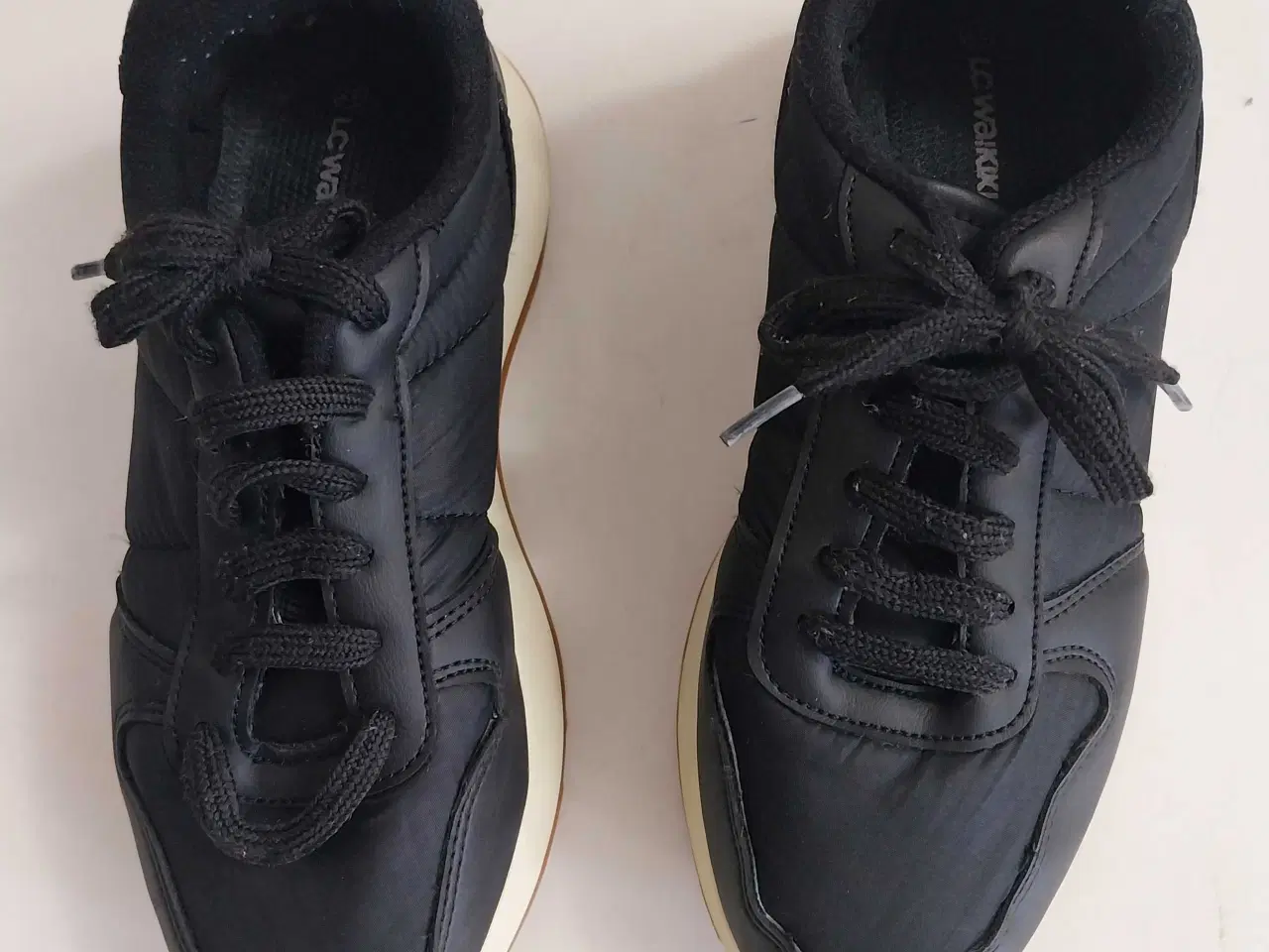 Billede 4 - LC Waikiki sneakers str 37 