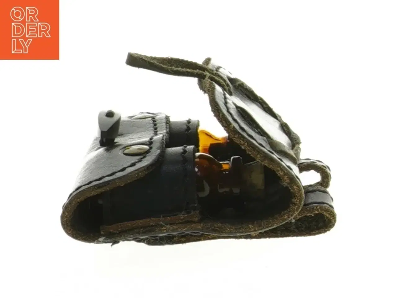 Billede 4 - Læderpung med eliksirflasker med kork-propper til bæltet (str. 8x10x2 cm)