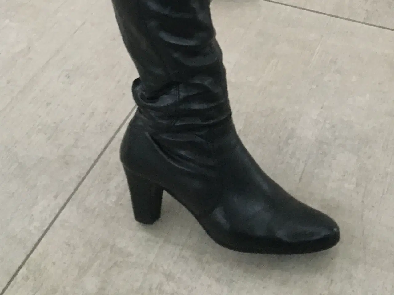 Billede 5 - Damestøvler i skind