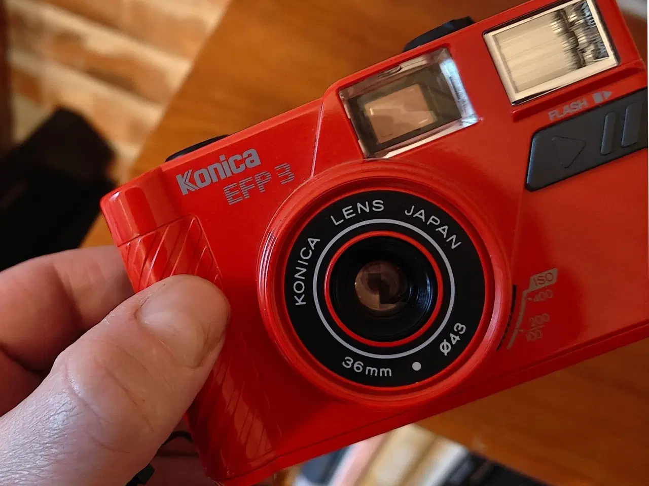 Billede 3 - Rød retro Konica EFP3 Kamera