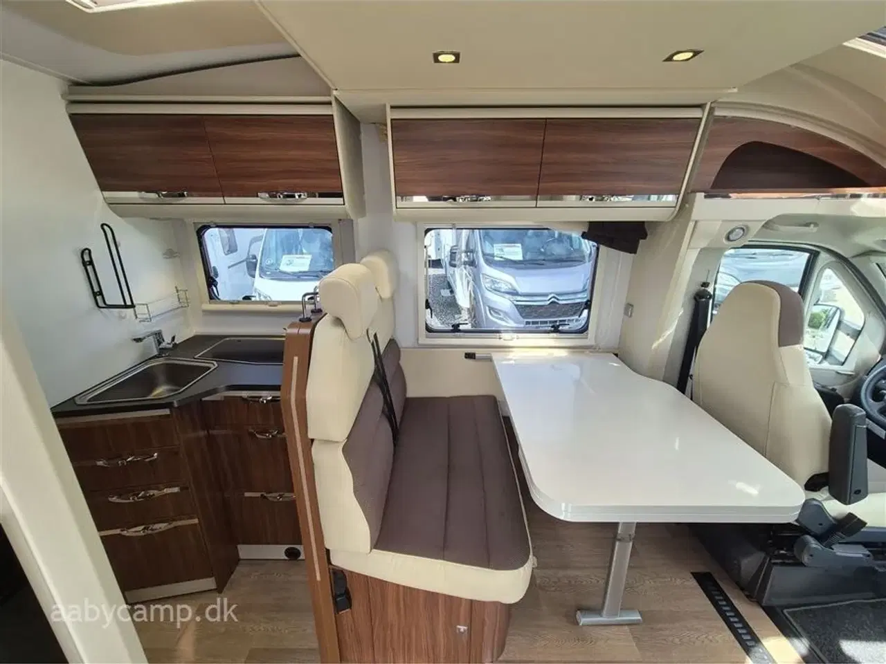 Billede 9 - 2017 - Adria Matrix Axess 670 SL   solcelle.batteri.markise.hæve/sænke cykelstativ på el.5 selepladser.helårsdæk.