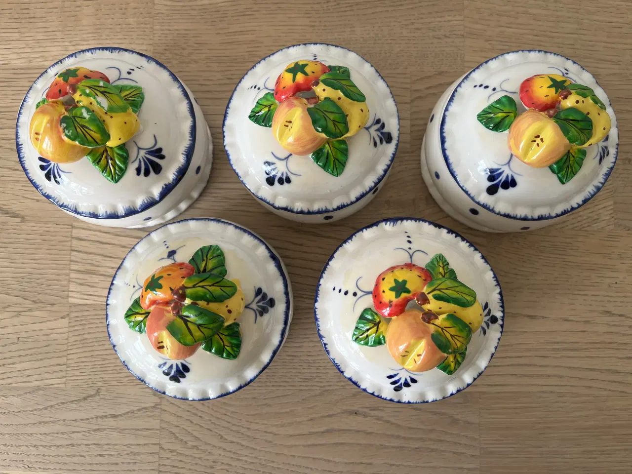 Billede 4 - GRATIS - Krukker med frugt-dekoration på låget