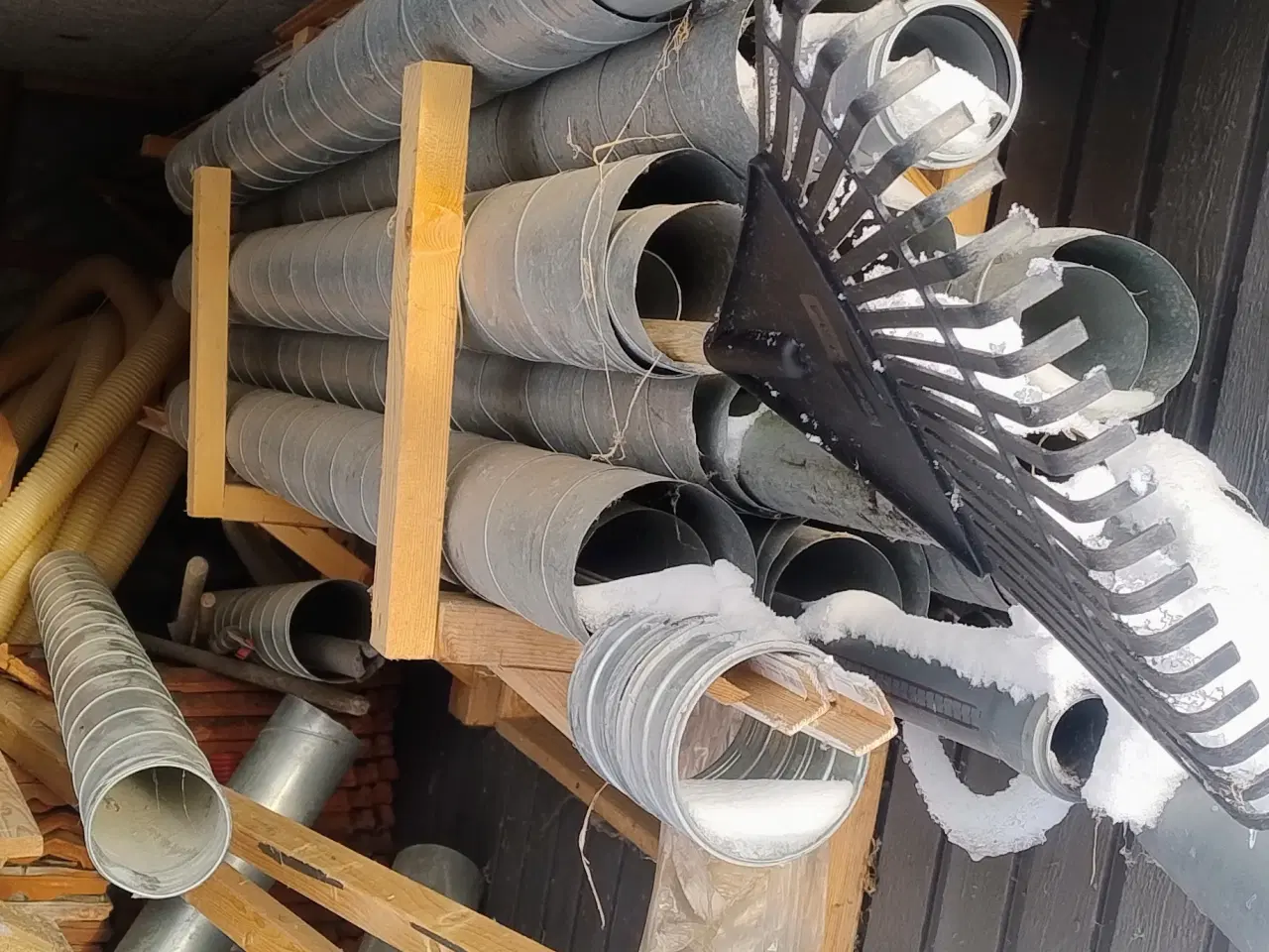 Billede 1 - 🔧 Ventilationsrør & fittings sælges – mange dele!