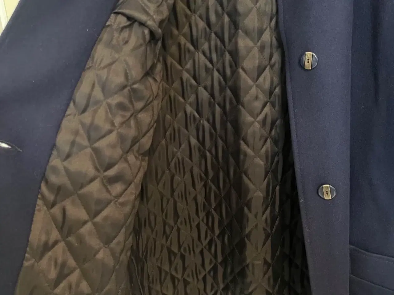 Billede 4 - Fin mørkeblå jakke fra Kelley