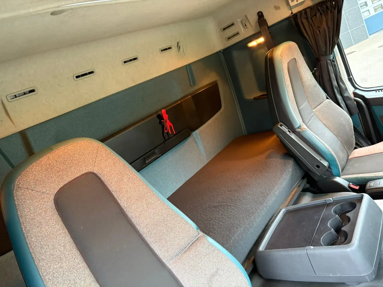 Billede 8 - Volvo FM330, Køle