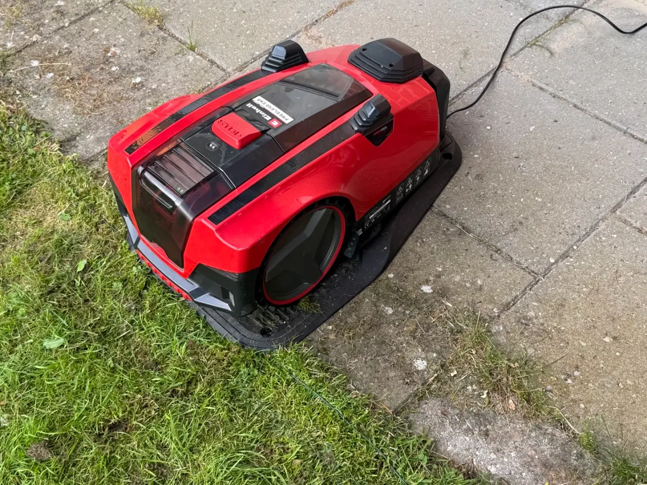 Billede 3 - Kvalitets  Robot Plæneklipper Fra Tyske Einhell,