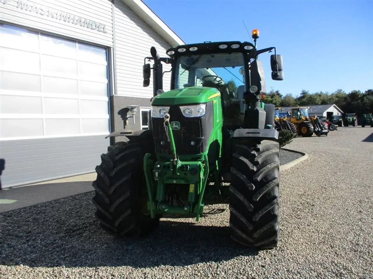 Billede 9 - John Deere 6230R med Command pro kørehåndtag.