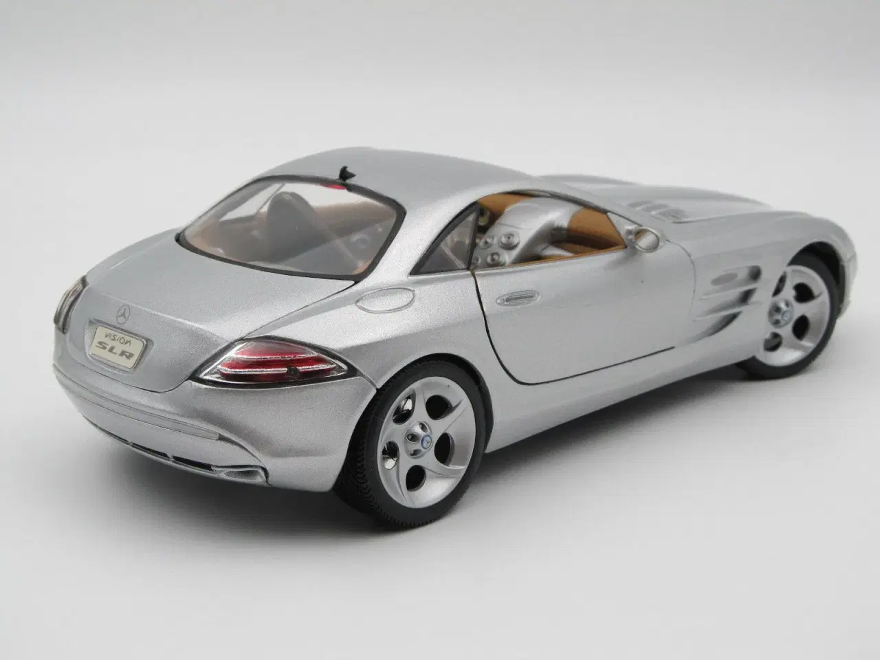 Billede 3 - 1999 Mercedes SLR Vision 1:18  