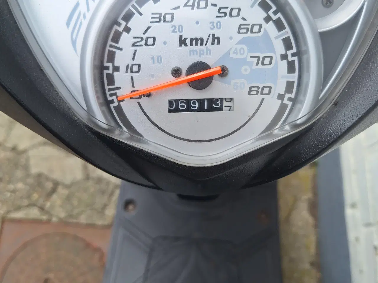 Billede 9 - Vga explora 30 scooter fra år 2017  Med stik 