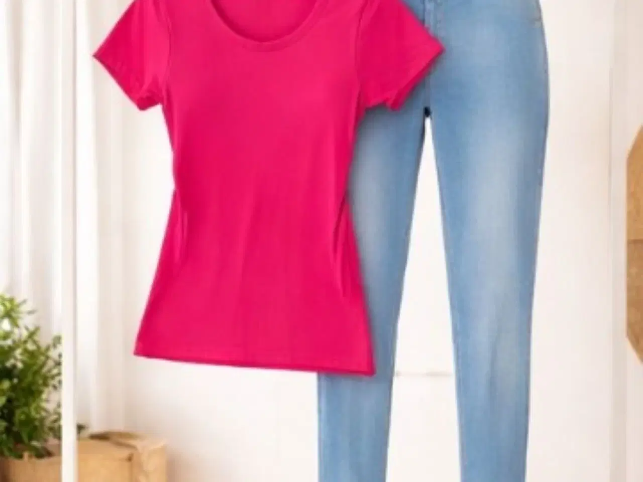 Billede 2 - Helt nye jeggins med sattleback