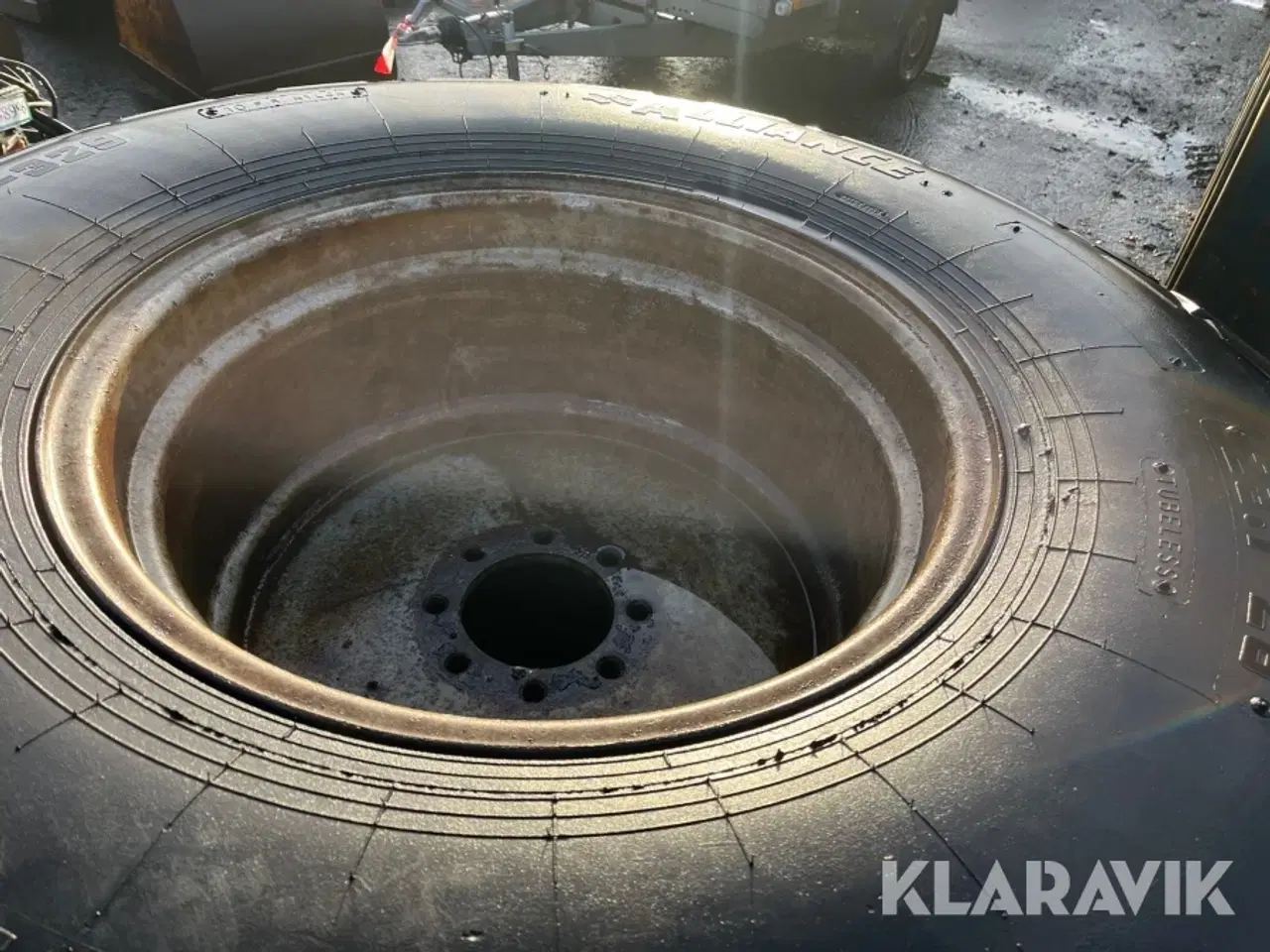 Billede 4 - Dæk med fælg ALLIANCE 23.1-26