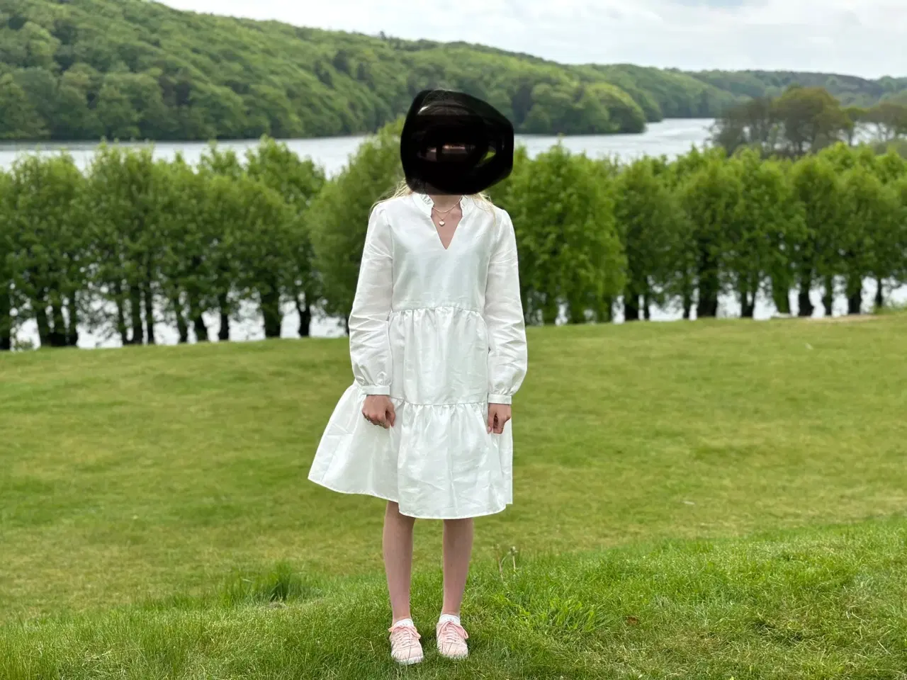 Billede 2 - Konfirmationskjole fra White and More, str 36