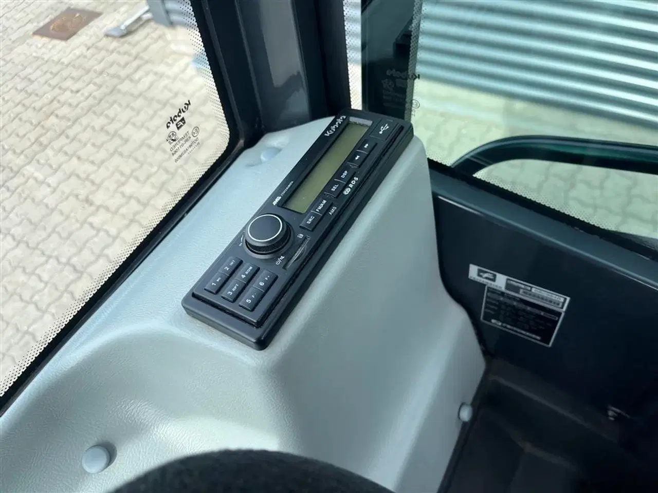 Billede 13 - Kubota KX019-4 tiltman og 3 skovle kun kørt 912timer