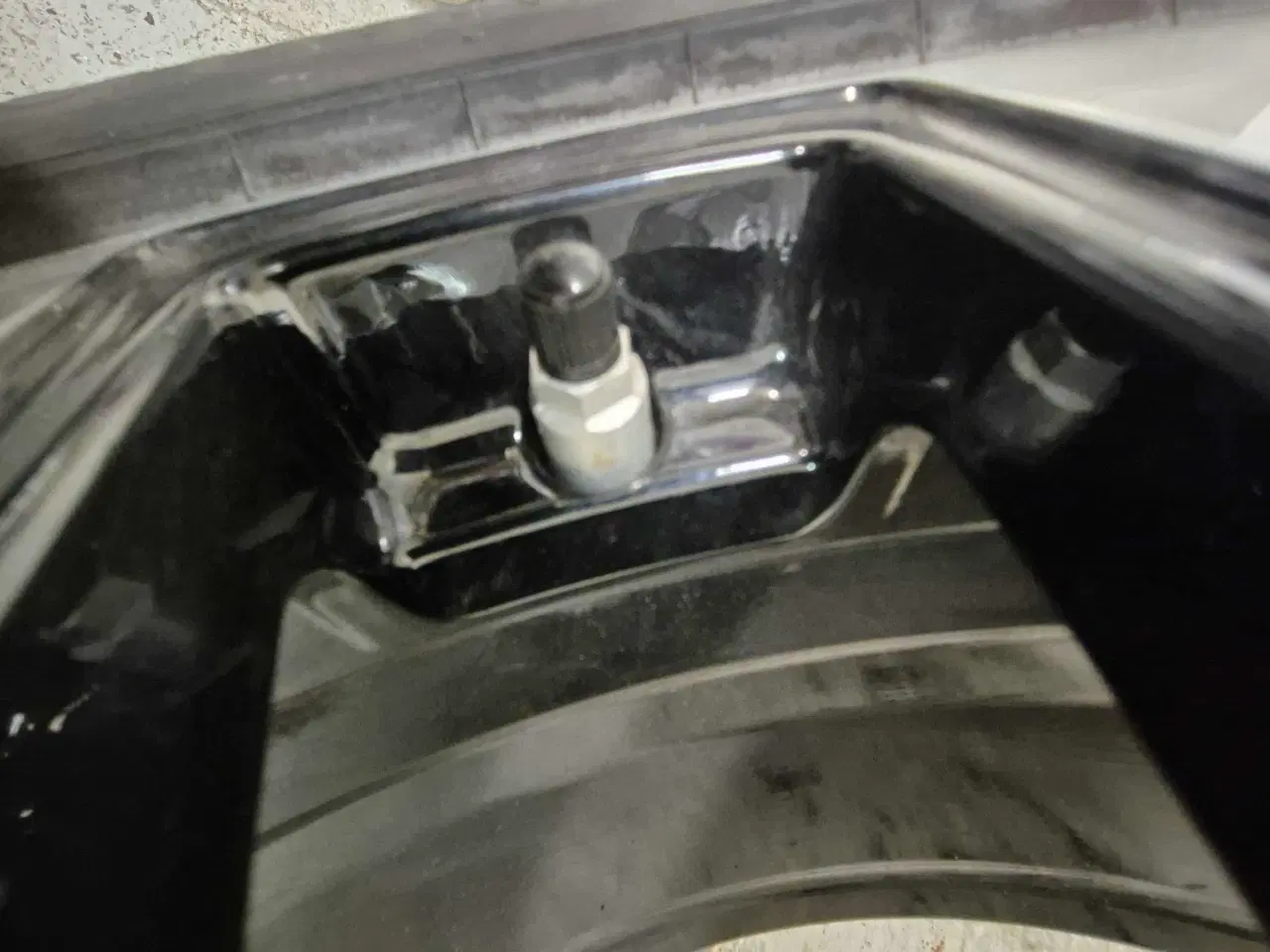 Billede 3 - EQC \ EQS MERCEDES ORIGINAL MED NYE VINTERDÆK 