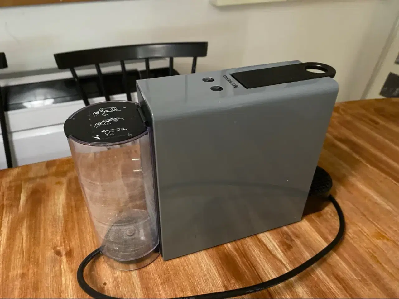 Billede 3 - Nespressomaskine og mælkeskummer