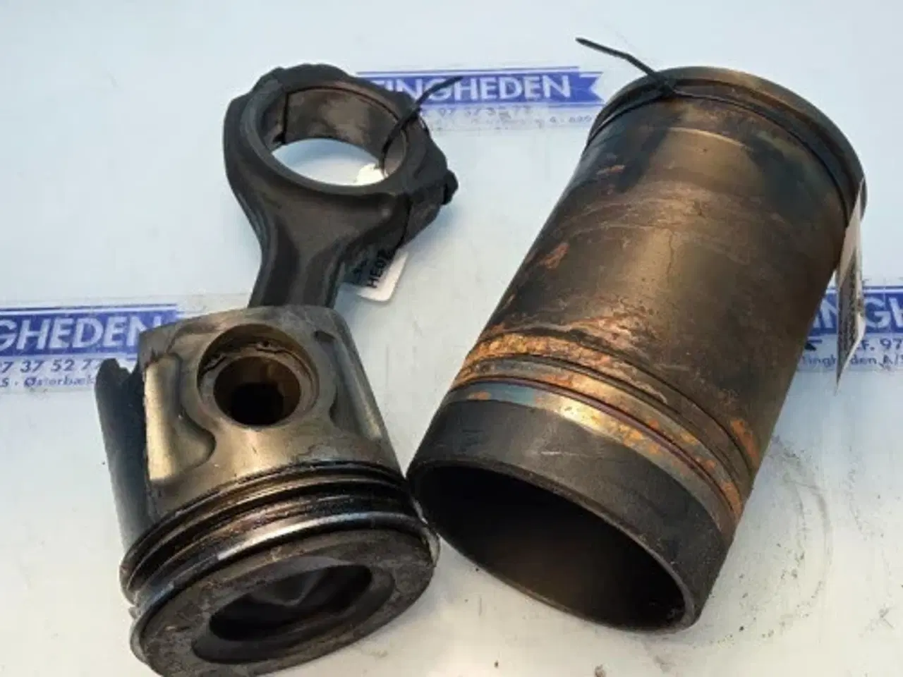 Billede 5 - Iveco Cursor13   Stempel Sæt  8094840 