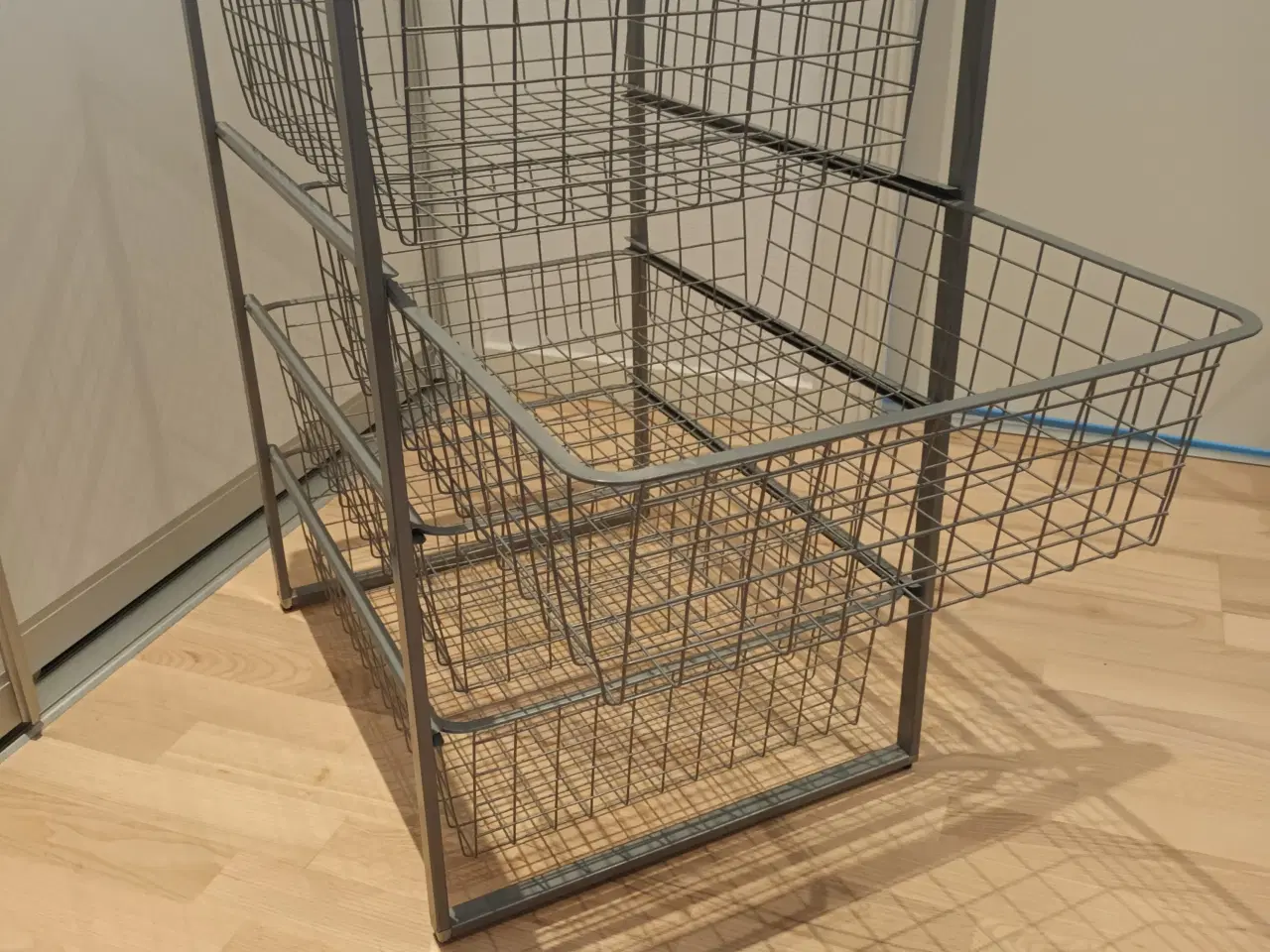 Billede 2 - Trådkurve m/4 "skuffer"