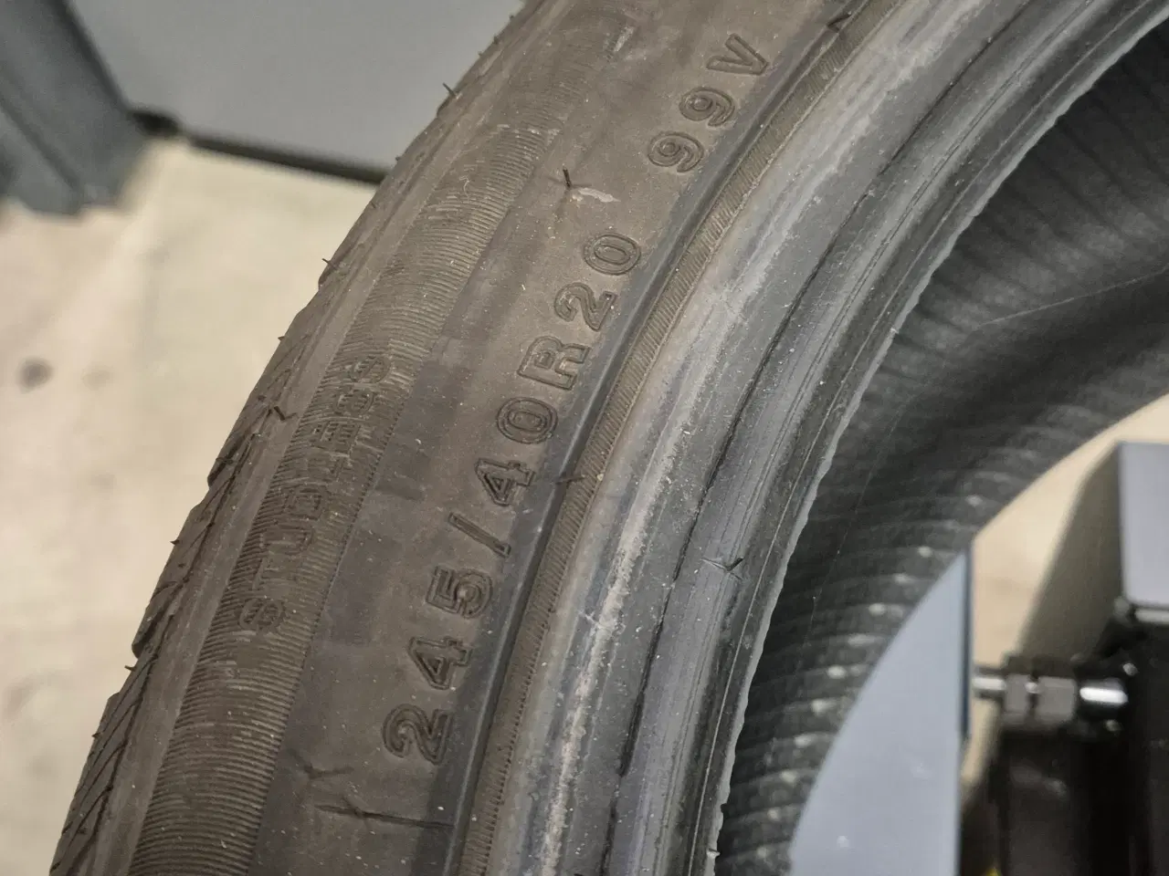 Billede 3 - Vinterdæk størrelse 245/40R20