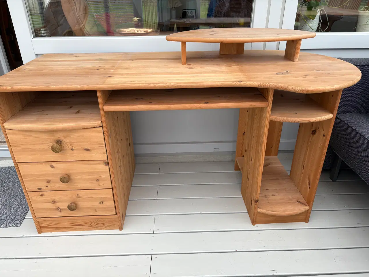 Billede 1 - Skrivebord