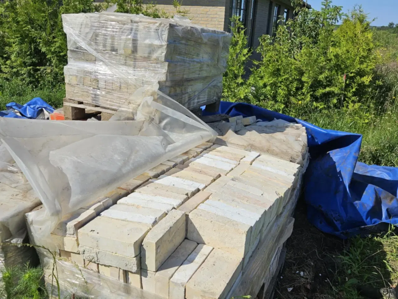 Billede 1 - Brugte mursten fra gammelt hus