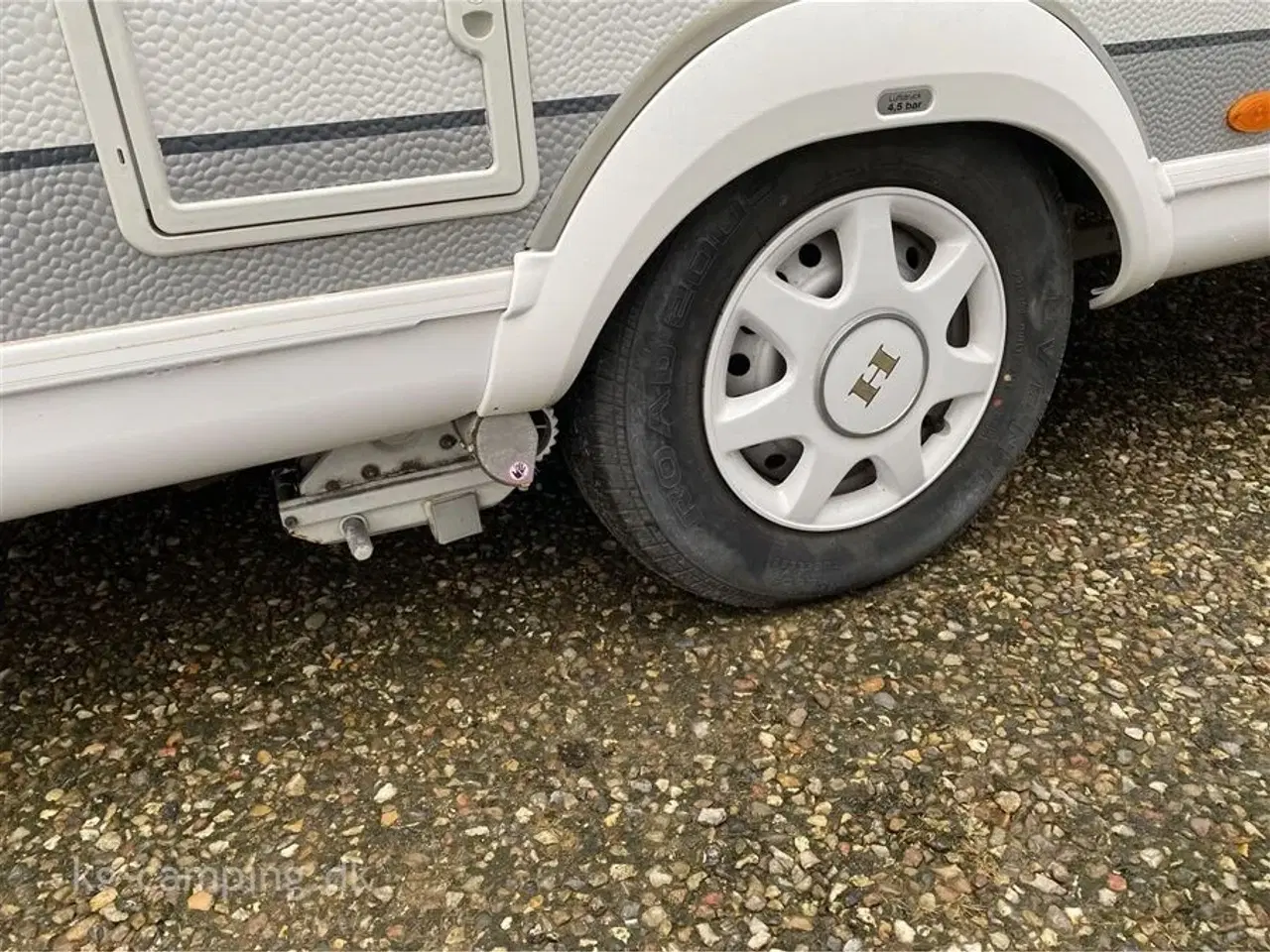 Billede 3 - 2018 - Hobby Excellent 495 UL Enkeltsengsvogn med udtræk