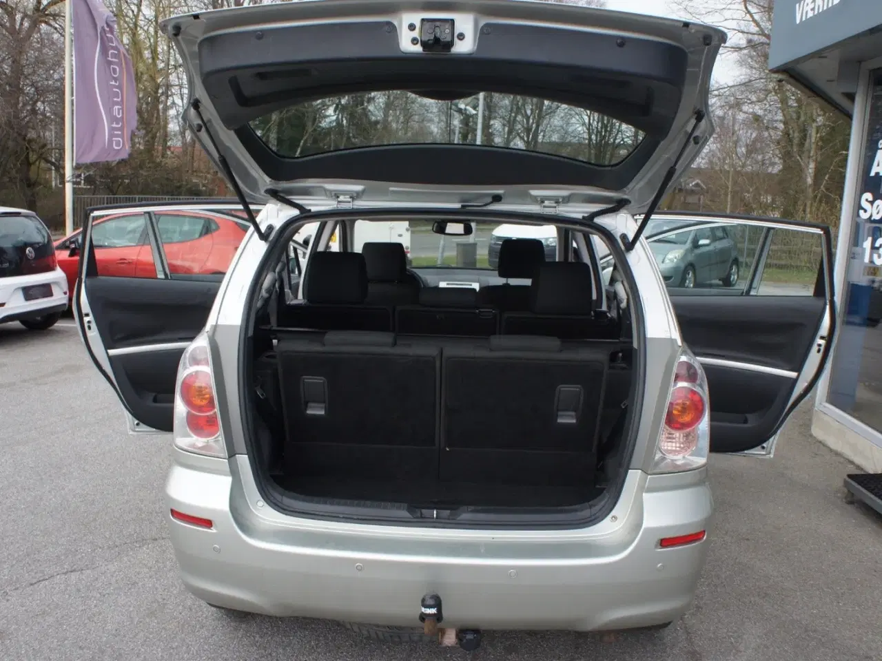 Billede 11 - Toyota Corolla Verso 1,8 Luna 7prs