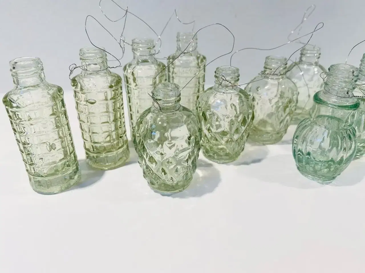 Billede 2 - 16 miniature vaser